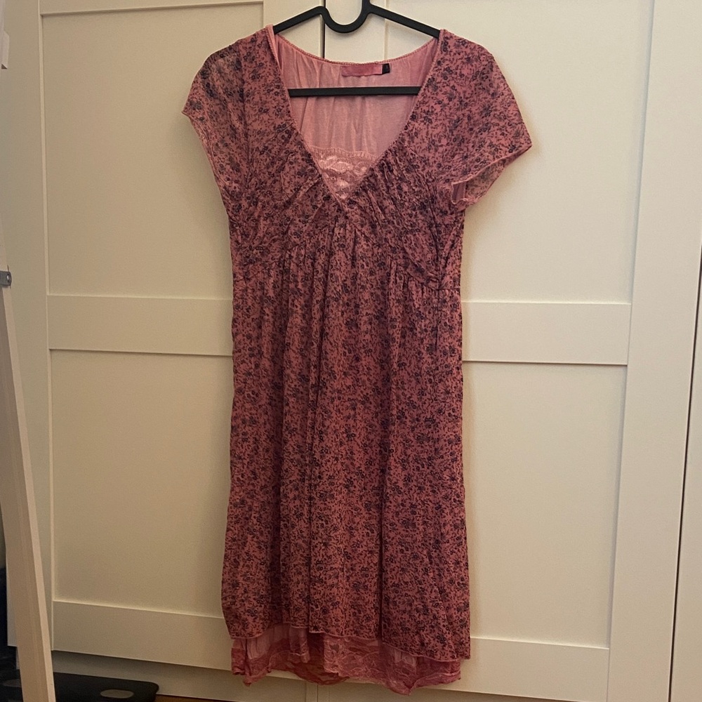 Women's Pink Floral V-Neck Dress